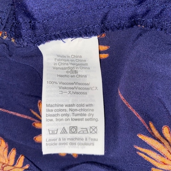 Madewell Navy Blue Daisy Floral Pull On Shorts with Pockets, size XS EUC - Picture 5 of 5